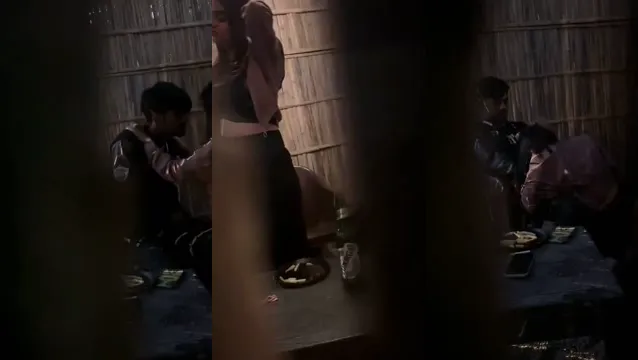 GF Bamboo Hideout Blowjob Leaked - বাঁশঝাড়ে সেক্রেট হট সাকশন!