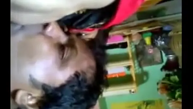 গার্লফ্রেন্ড এর সাথে রুম ডেট রিয়াল দেশী সেক্স ভিডিও - GF Room Date Dhon Chushano Full HD