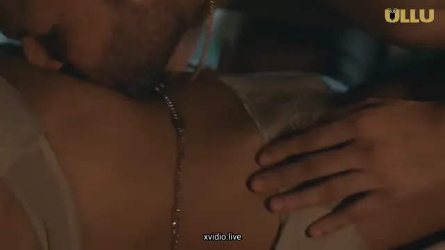 Village Horny Bhabhi Hard Fuck - গ্রামের হট ভাবির Ullu চোদাচুদি 🔥