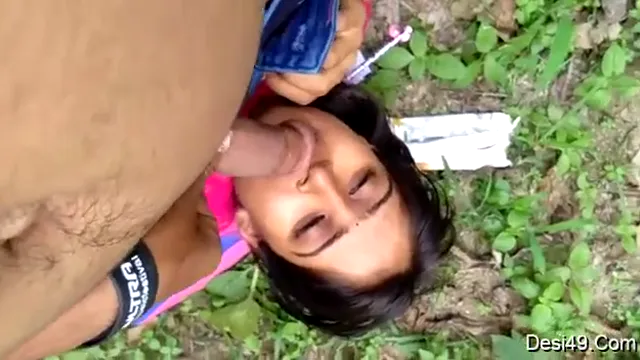Viral Jungle Sex Desi Girl Village - গ্রাম জঙ্গলে হট দেশী গার্ল 🔥
