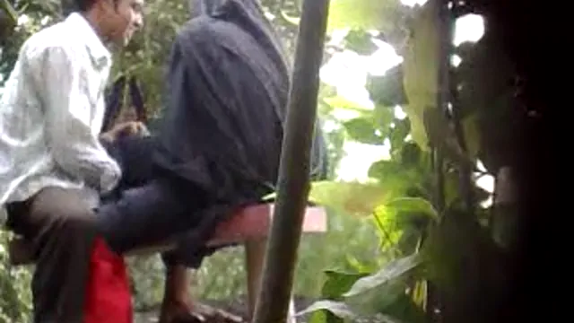 Watch Park Girlfriend Sex Video - পার্কে গার্লফ্রেন্ড চুদাচুদি full viral video leaked