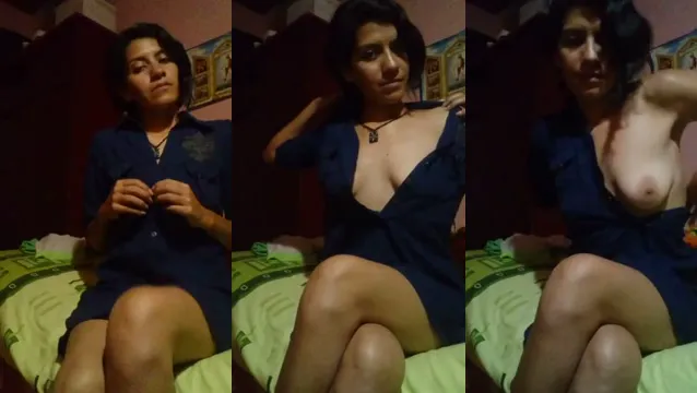 Indian Girl Solo Sex - Horny Desi Teen Masturbates Wildly