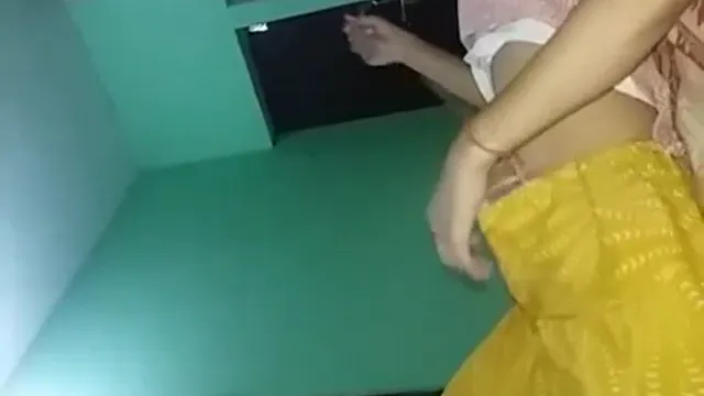 Kanpur College Student Sex Scandal - Horny Indian Teen Leaked Video