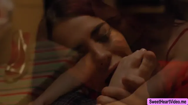 Christmas Eve Lesbian Foot Fetish - Sabina Rouge & Jessie Saint Pussy Licking Orgasm
