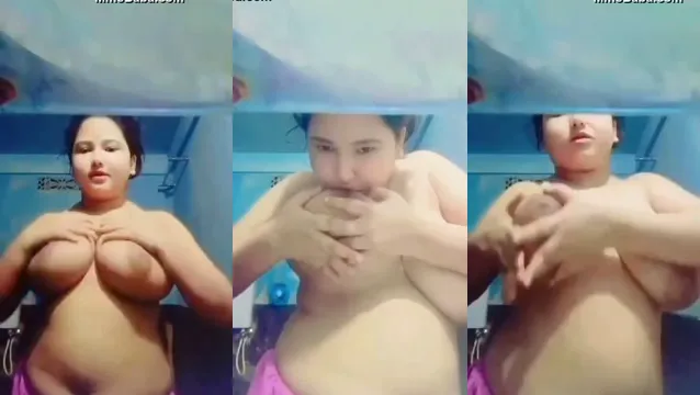 Cute Desi Girl Shows Big Boobs - কিউট দেশি গার্লের বড় বুবস দেখুন