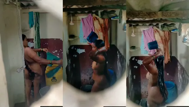 Desi Aunty Bathing Video - দেশি আন্টির নগ্ন স্নানের লিকড MMS দেখুন