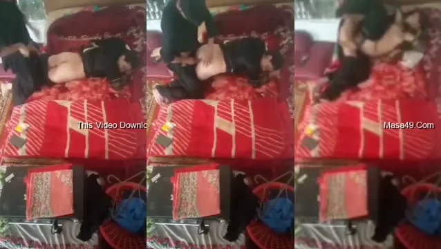 Paki Bhabhi leccata di fica e scopata dura - video virale trapelato