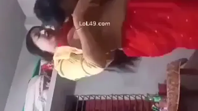 পসের বাসার ভাবিকে একা পেয়ে জোর চুদলাম - ভাবি চুদা খেয়ে পাগল হয়ে গেল Full HD Viral