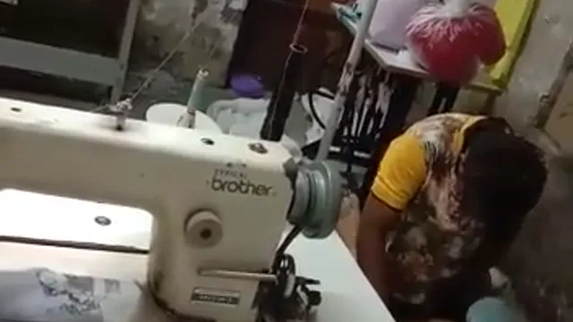 Boss Employee Sex Video - বেতন বাড়াতে বসের সাথে অস্থির চুদাচুদি
