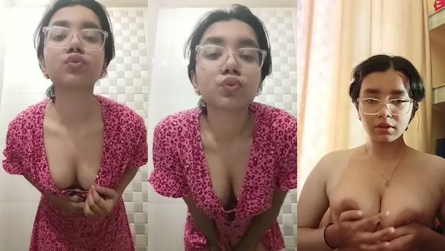 Watch Shy Girl Boobs Press Tongue Out Live - লজ্জাবতী গার্ল বাথরুম টিজ নেকেড 🔥 full viral video leaked