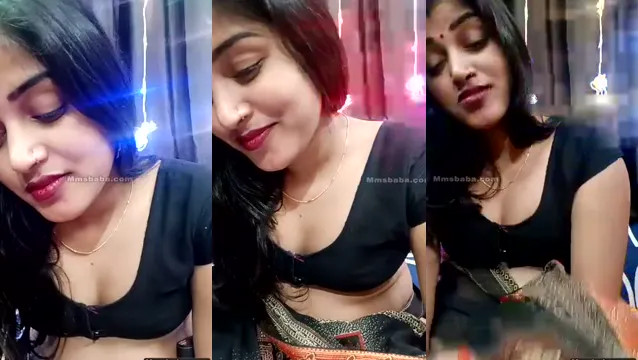 Desi Bhabhi Boobs Show Video – Sehen Sie sich Desi Bhabhis sexy Brüste an