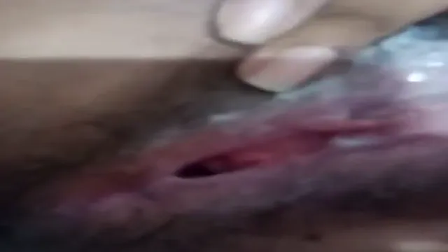 Indian Girl Exposes Her Wet Chut - Viral Homemade Pussy Reveal