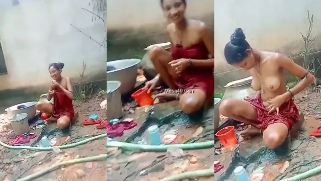 Desi Girl beim Baden im Freien – Hot Village Babe Nacktbad durchgesickert