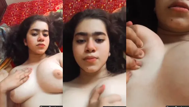 Horny Desi Girl Shows Boobs - হর্নি দেসি গার্লের বুবস দেখুন