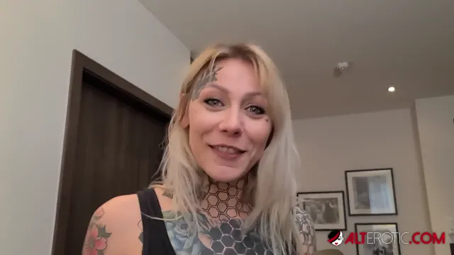 Tatted Nayomi Acute Deepthroats Sascha's Massive Cock - Wild Tattoo Throat
