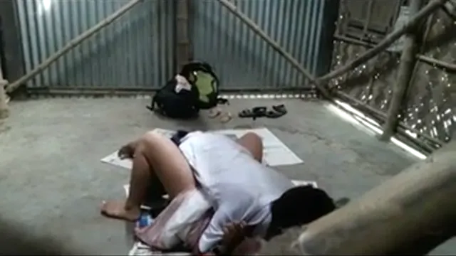 Spy Cam Outdoor Sex - Indian Couple Busted Fucking Outside