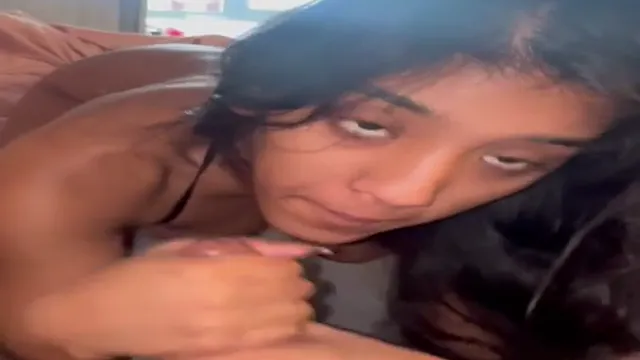 Bahan Chuses Bhai Ka Lund - Wild Incest Blowjob with Deepthroat