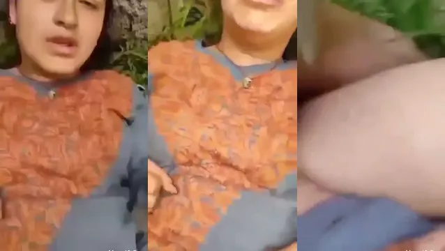 Watch Desi Lovers Outdoor Fucking - Wild Public Sex Leaked Video full viral video leaked