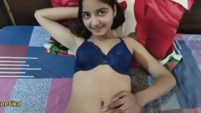 Cute Bikini Girl Sabar Nahi! প্যান্টি খুলে Doggy চোদা 🔥