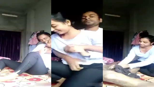 Indian Couple Finger Fucking Oral - Wet Pussy Moaning Hard