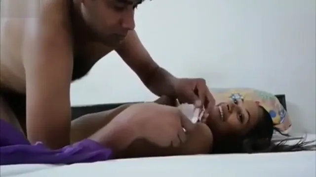 Indian Couple Missionary Sex - Hot Pyaar Bhabhi Chudai in Bedroom