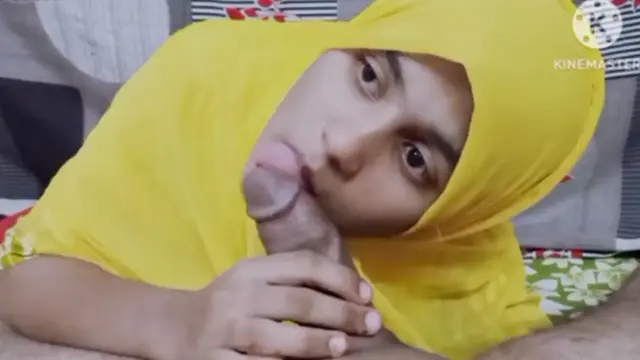 Hijabi Blowjob Viral - হিজাবী মেয়ের মুখে ধোন ঢুকিয়ে দিল | desiviral.net