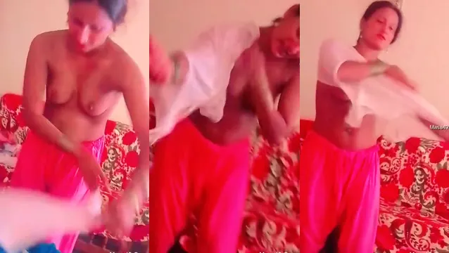 Desi Esposa Vestindo Roupas Parte 1 - Assista ao vídeo quente de Desi Esposa Vestindo Roupas