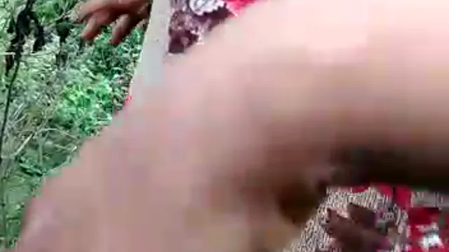 Indian Village GF Blowjob MMS - Shri Kamlesh Sucks Dick In Fields