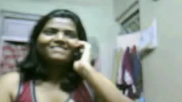 Young Indian Tease Leela Seductive Eyes - Viral Desi Sensation