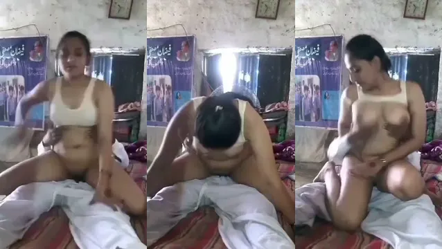Pakistani Wife Handjob Reverse Cowgirl - পাকি বউয়ের হট রাইড!