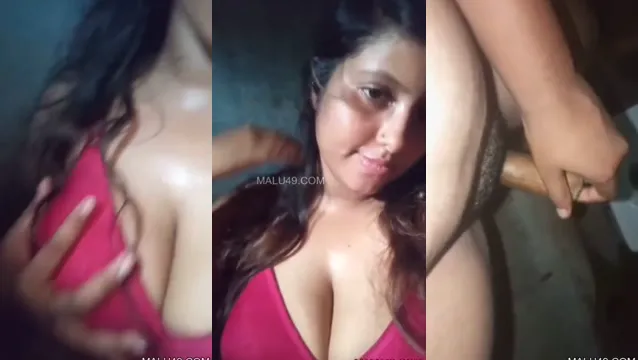 Hot Mallu Girl Pussy Tease Leaked - সেক্সি মালু বউডির গরম মasti!