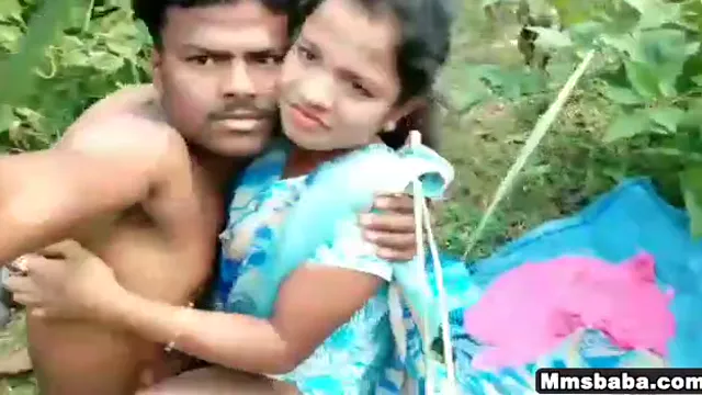Desi Village Outdoor Sex Video - গ্রামের লাভারের সাথে আউটডোর চুদাচুদি
