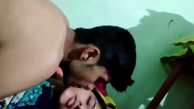 Hindi Audio GF Painful Fucked - Cute Desi Girlfriend Moaning Loud