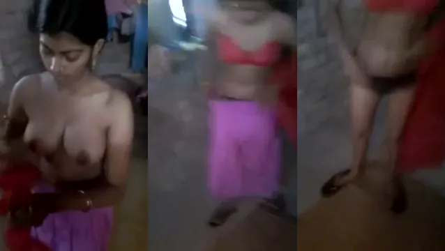 Watch Indian Girl Hot Masturbation Live - Naughty Teen Shows Pussy on Video Chat! full viral video leaked