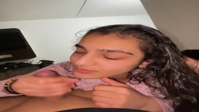 Girlfriend Blowjob Expert - Sucks Boyfriend's Cock with Love