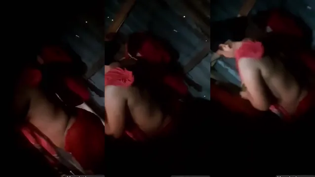 Desi Bhabhi Baignade MMS - Desi Bhabhi Baignade Vidéo de succion chaude