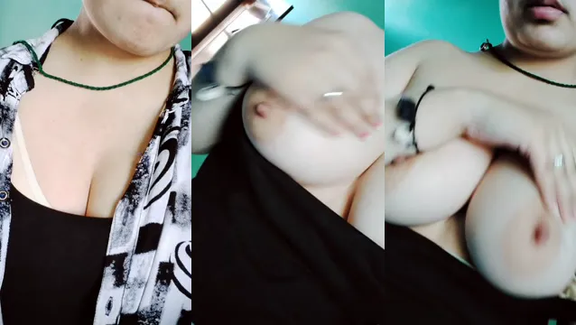 Watch Chubby Punjabi Girl Boob Tease - পাঞ্জাবি মেয়ের মিল্কি বুবস স্ট্রিপ শো 🔥 full viral video leaked