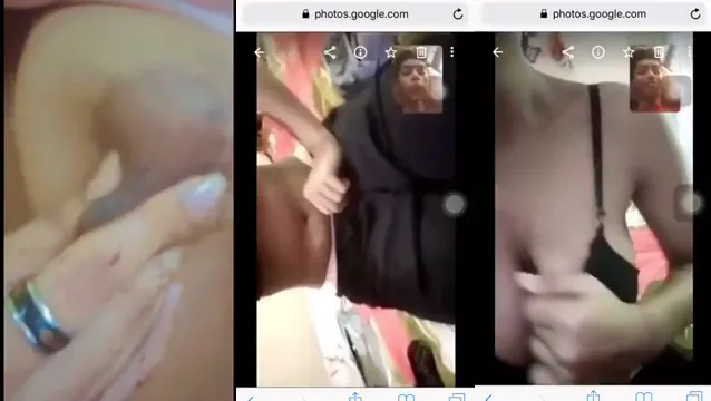 Desi Girlfriend Boob Show - Video Call Teasing With Tweezers
