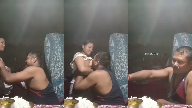 Desi Wife Boobs Sucking By Hubby - Hot Amateur Leak