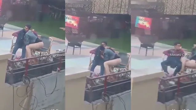 Watch Desi Girl Sucking Dick Outdoors - Viral Leaked Public Blowjob Video full viral video leaked
