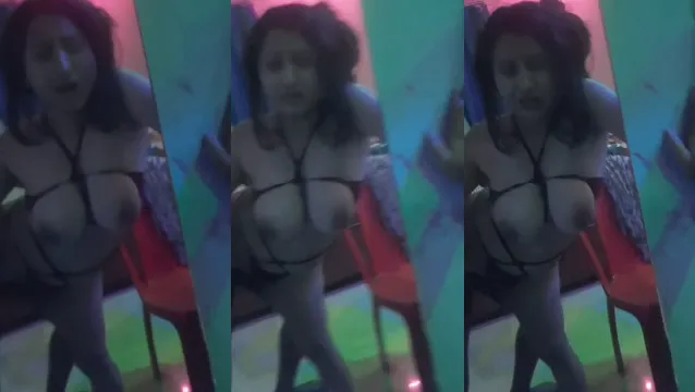 Sexy moglie desi in luna di miele scopata a pecorina - video virale di sesso in hotel