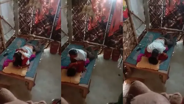 Desi Bhabhi Fucked by Electrician - Indian Porn Viral Sex