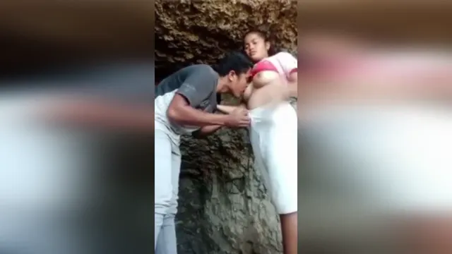 Viral Desi Dehati Girl Sex - গ্রাম্য মেয়ের সাথে বয়ের হট XXX 🔥