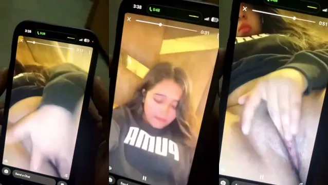 Horny Desi Girl Fingering - হর্নি দেশি মেয়ের বাথরুমে আঙুল খেলা