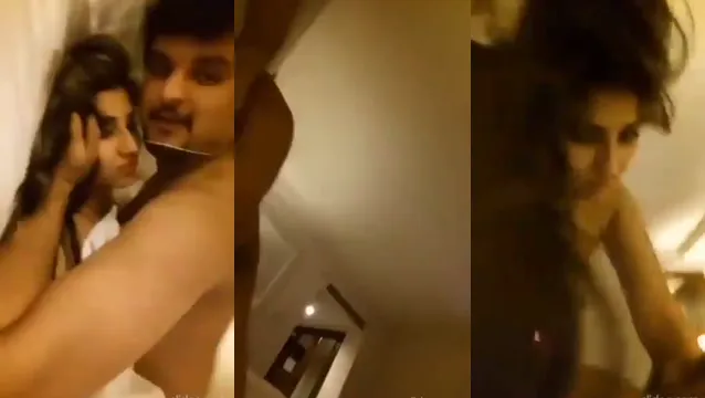 South Delhi Rich Couple Luxury Bed Sex - Hot Wife Fucked Hard On Expensive Linens
