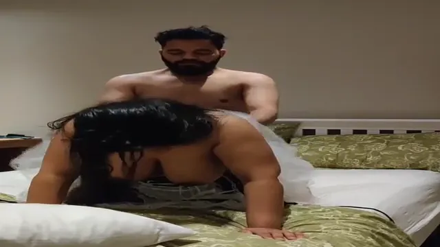 Watch Indian Couple Hotel Room Riding - Bhabhi Dewar Hardcore Riding Session! full viral video leaked