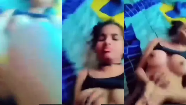 Watch Geile Desi meisje zoenen en neuken full viral video leaked