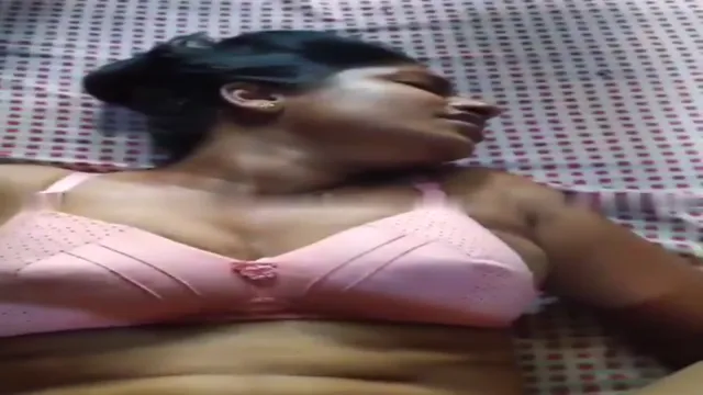Desi Girlfriend Tight Pussy Missionary Fuck - Indian Couple Hardcore Sex