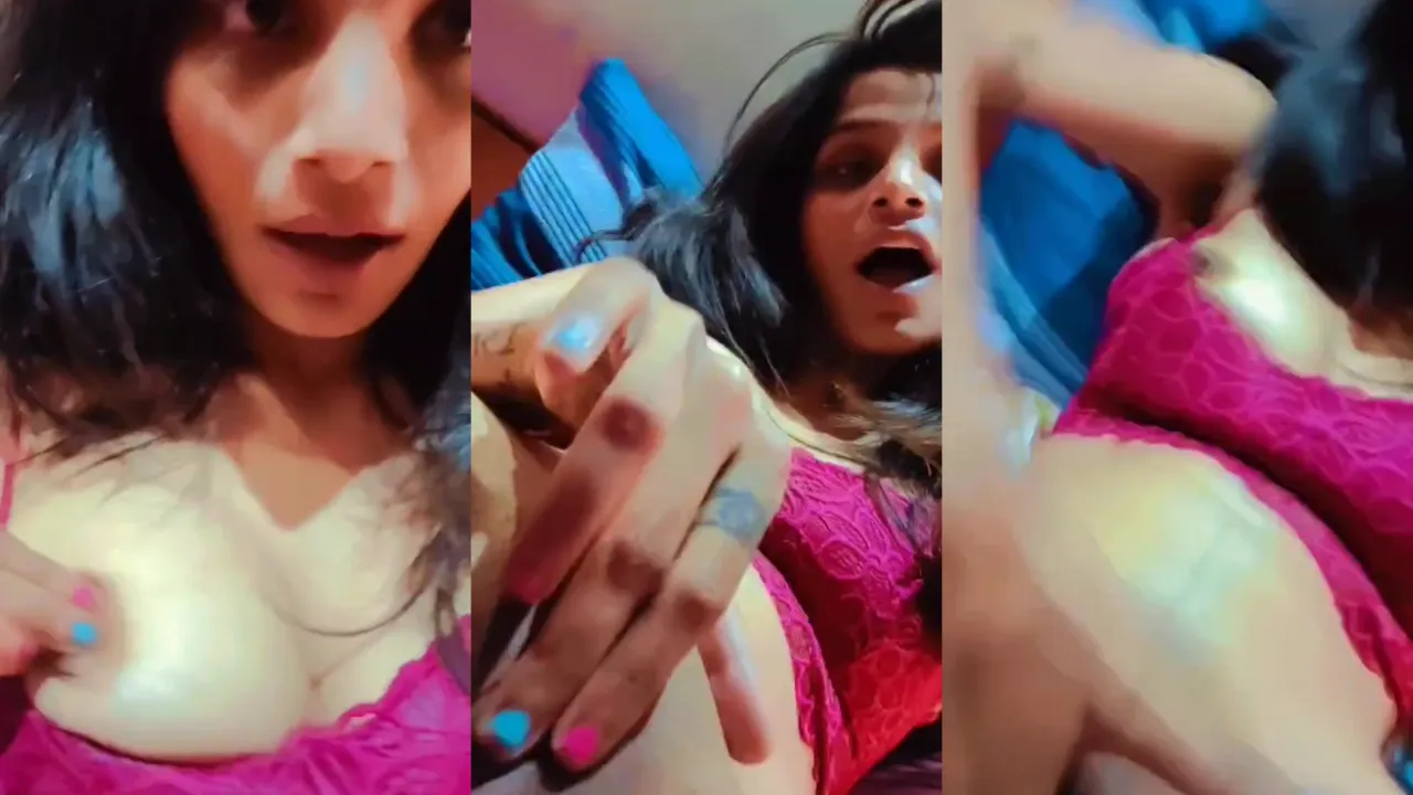 নিজে দুধ ভোদা চুসে ফিংগারিং করতে