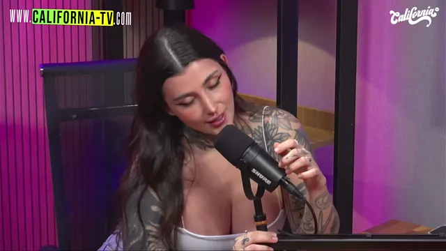 Hot Girl ASMR Burping Fetish - Close Up Ear Eating Sounds